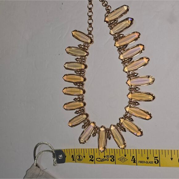 Kendra Scott Gabriella Iridescent‎ Peach Elegant Gold Statement Bibb Necklace - Picture 10 of 10